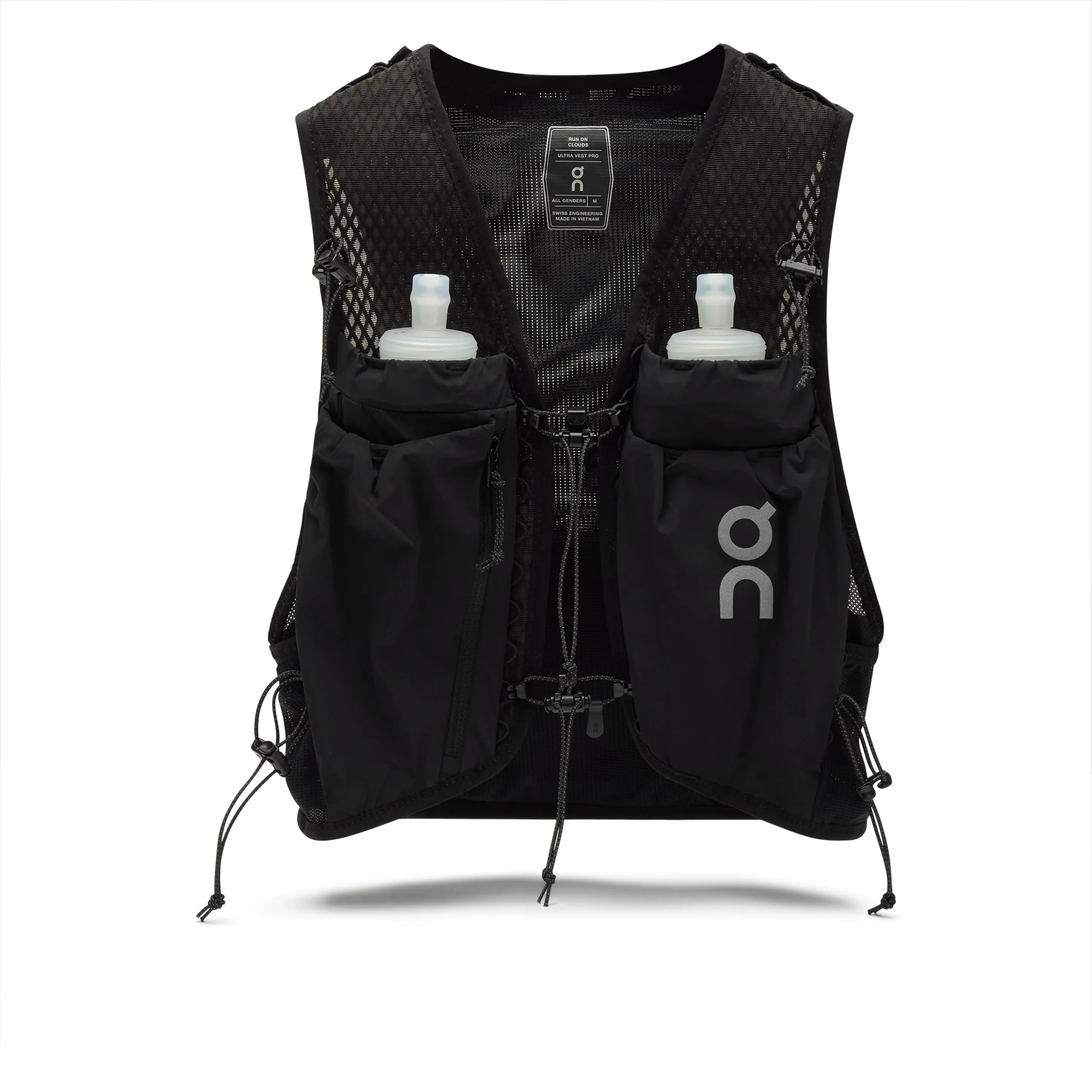 On Ultra Vest Pro | 10L | Black